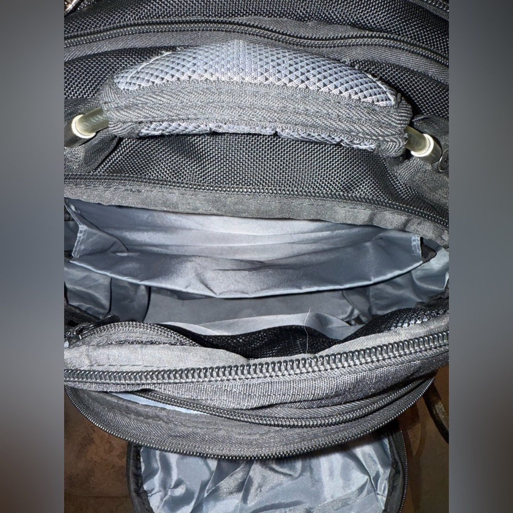 Swiss Gear Laptop Luggagee Carry On Backpack - Picture 12 of 14